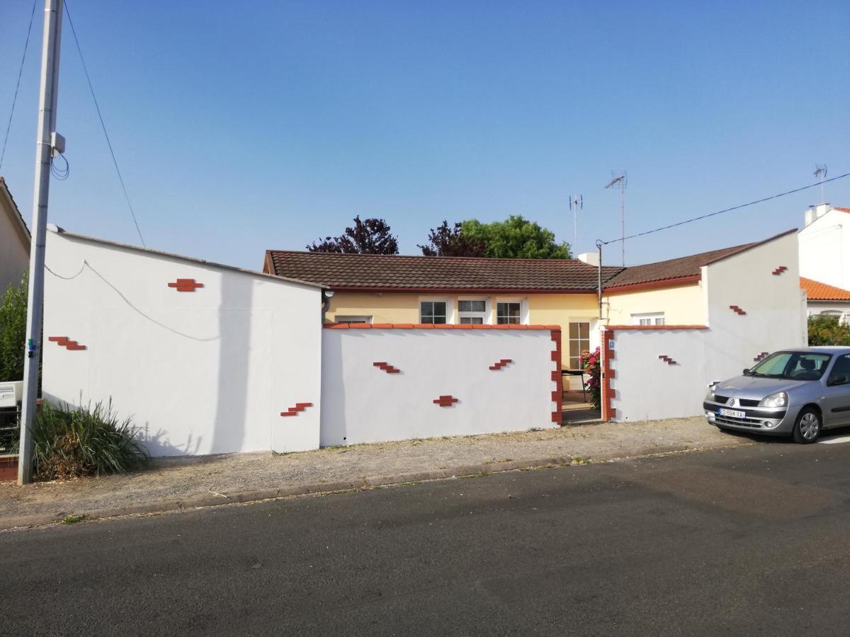 Les Rosiers Villa Challans Exterior photo